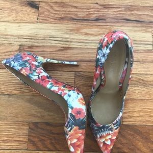 SCHUTZ Shoes - Schultz Floral Pumps SCHUTZ Shoes - Schultz Floral Pumps